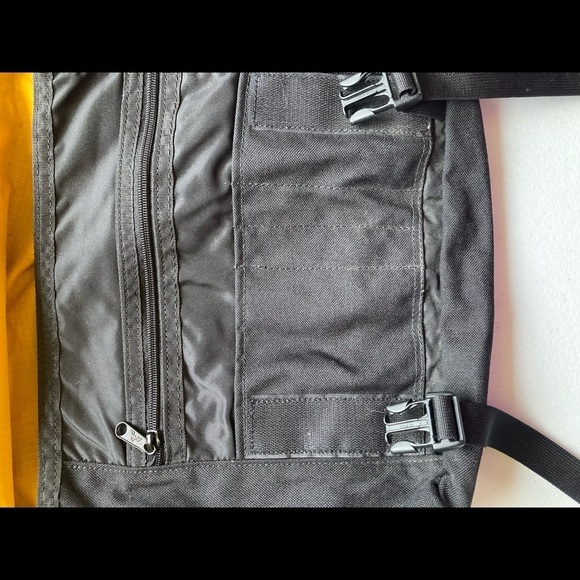 EMS Eastern Mountain Sports Shoulder Strap Bag - Picture 7 of 10